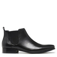 KICK JULIUS MARLOW